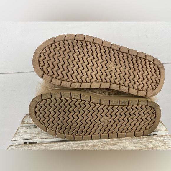 A New Day Women's Terra Faux Fur Boots with Memory Foam Insole size 8 - Picture 8 of 10